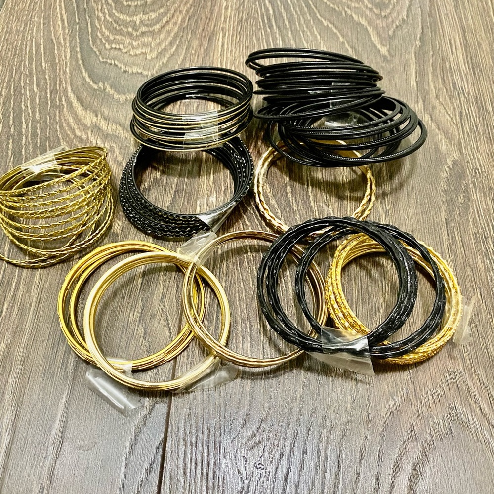 Metal bangle bracelets - Picture 1 of 2